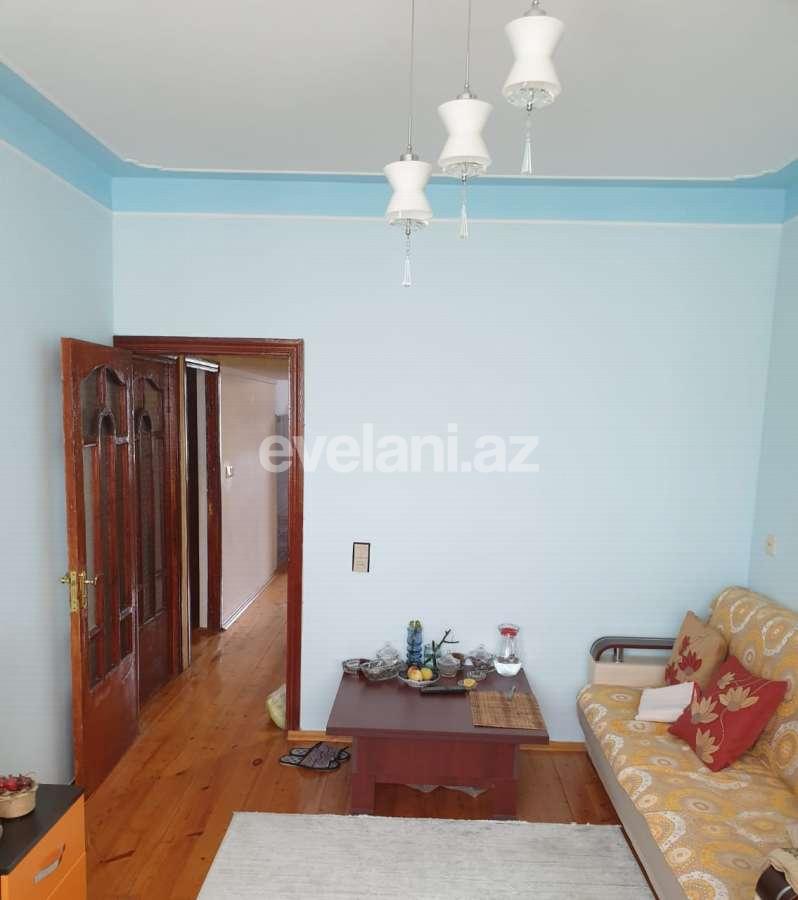 Satılır, köhnə tikili, 5 otaqlı, 100 m², Yeni Günəşli q.