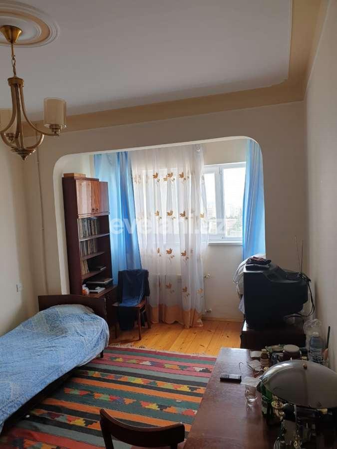 Satılır, köhnə tikili, 5 otaqlı, 100 m², Yeni Günəşli q.
