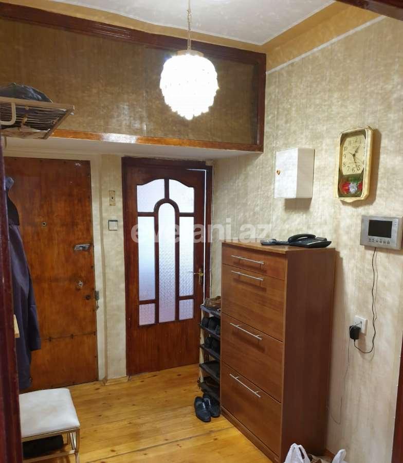 Satılır, köhnə tikili, 5 otaqlı, 100 m², Yeni Günəşli q.