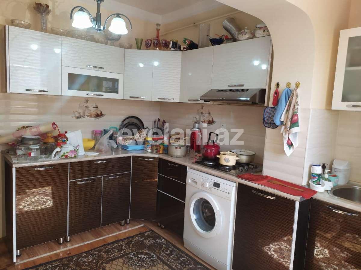 Satılır, köhnə tikili, 3 otaqlı, 80 m², Həzi Aslanov m.