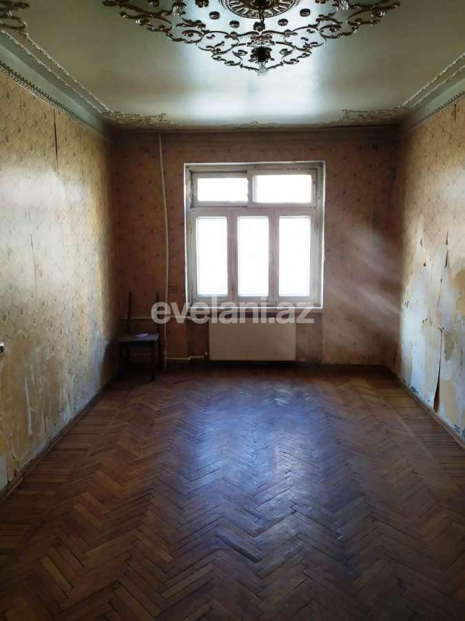 Satılır, köhnə tikili, 3 otaqlı, 80 m², Həzi Aslanov m.