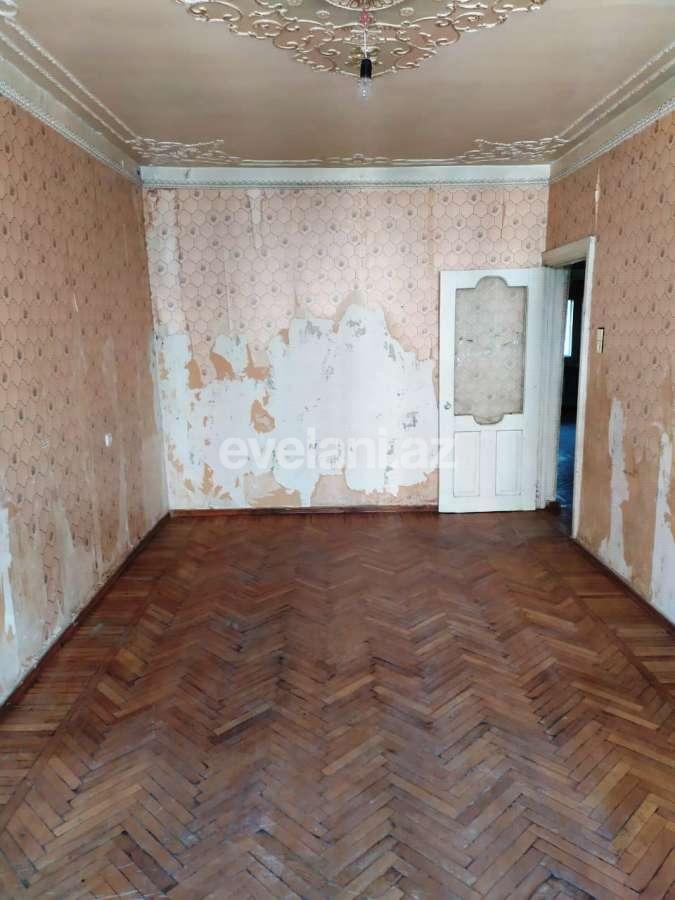 Satılır, köhnə tikili, 3 otaqlı, 80 m², Həzi Aslanov m.