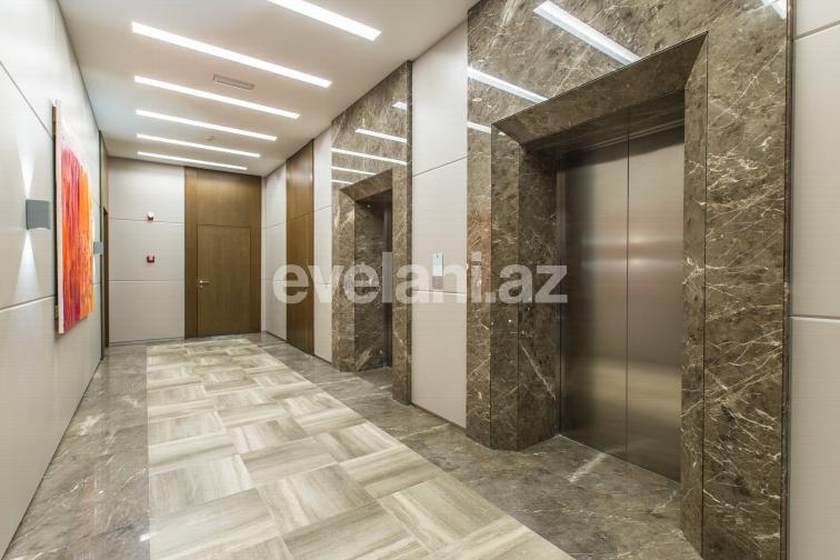 Satılır, yeni tikili, 3 otaqlı, 158 m², Şah İsmayıl Xətai m.
