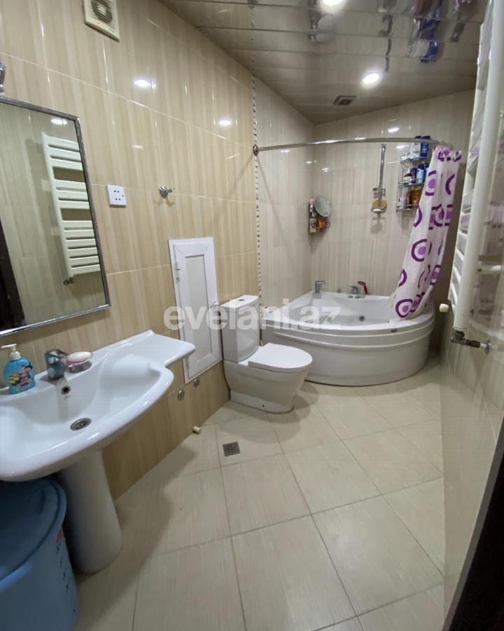 Продаётся, новостройка, 3-комнаты, 128 m², Элмляр Академиясы m.