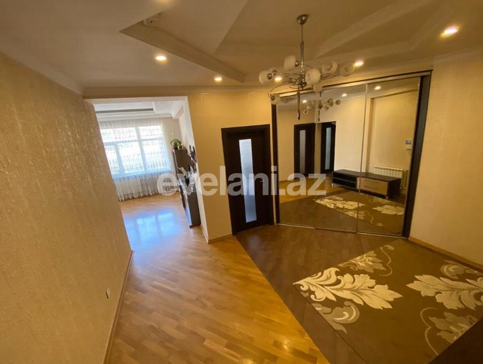 Продаётся, новостройка, 3-комнаты, 128 m², Элмляр Академиясы m.