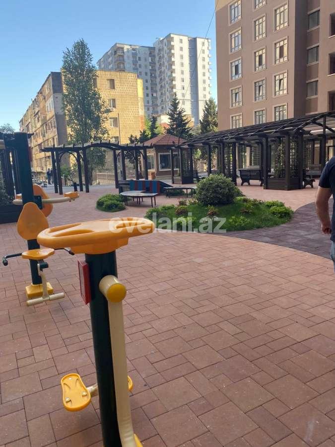 Satılır, yeni tikili, 2 otaqlı, 53 m², İnşaatçılar m.