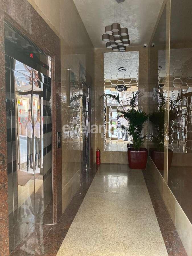 Satılır, yeni tikili, 2 otaqlı, 53 m², İnşaatçılar m.