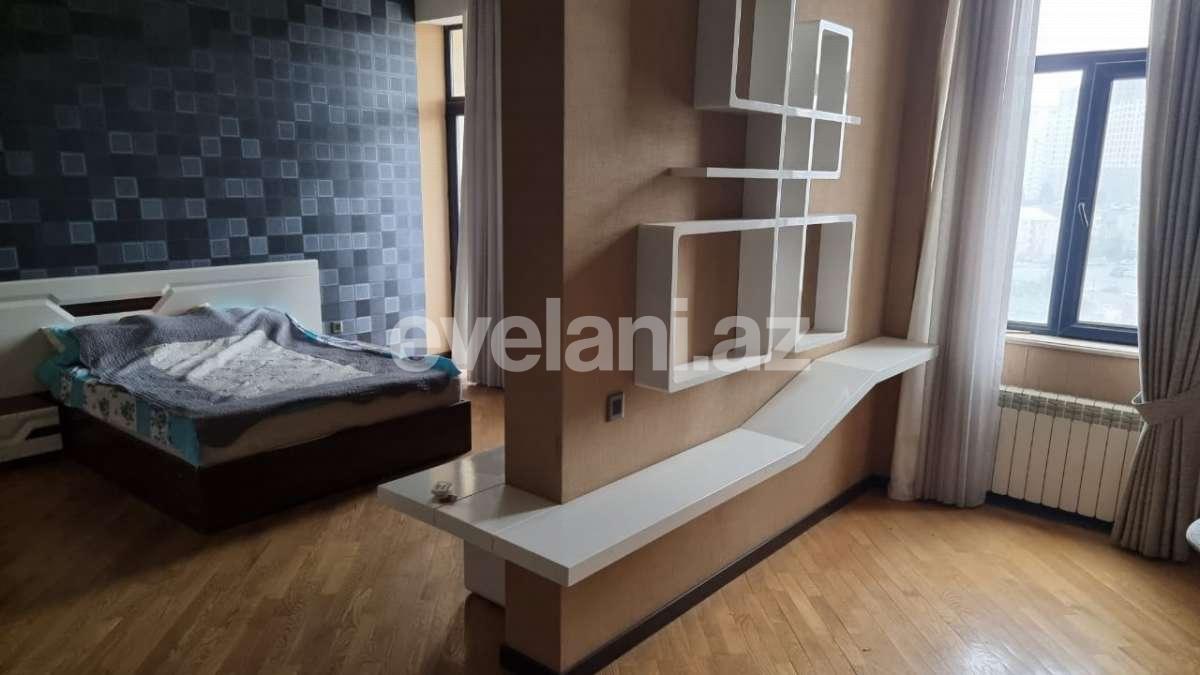 Sale, new building, 4 room, 210 m², Inshaatchilar m.