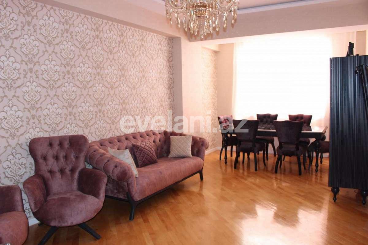 Satılır, yeni tikili, 2 otaqlı, 60 m², İnşaatçılar m.