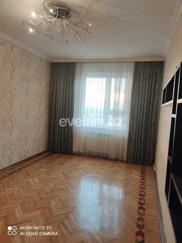 Sale, old building, 3 room, 80 m², 9-th microdistrict d.