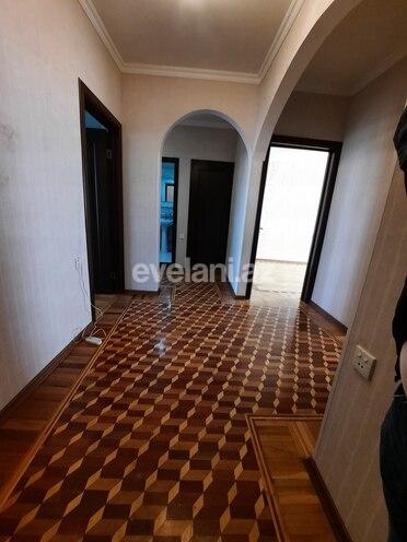 Sale, old building, 3 room, 80 m², 9-th microdistrict d.