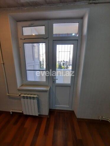 Sale, old building, 3 room, 80 m², 9-th microdistrict d.
