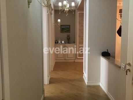 Satılır, yeni tikili, 4 otaqlı, 212 m², Şah İsmayıl Xətai m.
