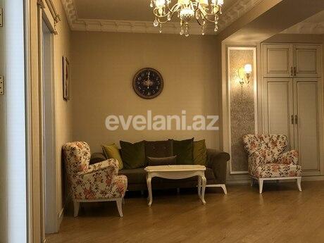 Satılır, yeni tikili, 4 otaqlı, 212 m², Şah İsmayıl Xətai m.