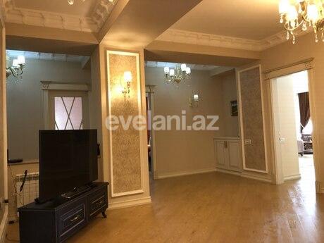 Satılır, yeni tikili, 4 otaqlı, 212 m², Şah İsmayıl Xətai m.