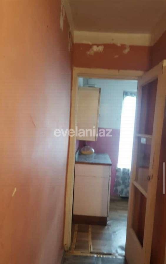 Satılır, köhnə tikili, 2 otaqlı, 42 m², Elmlər Akademiyası m.