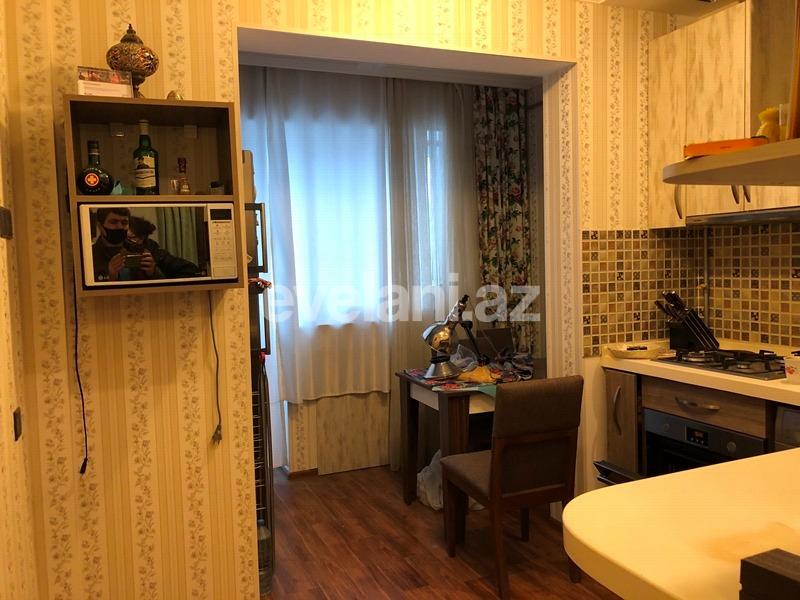 Продаётся, вторичка, 2-комнаты, 56 m², Элмляр Академиясы m.