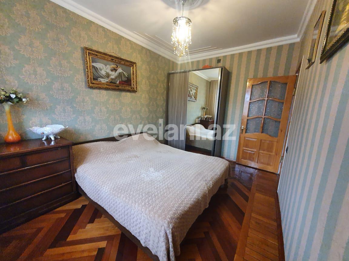 Satılır, köhnə tikili, 3 otaqlı, 80 m², Həzi Aslanov m.