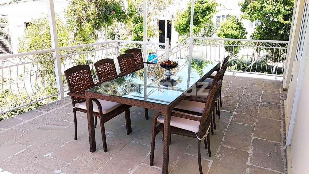 Satılır, həyət evi / bağ, 4 otaqlı, 130 m², Türkan q.