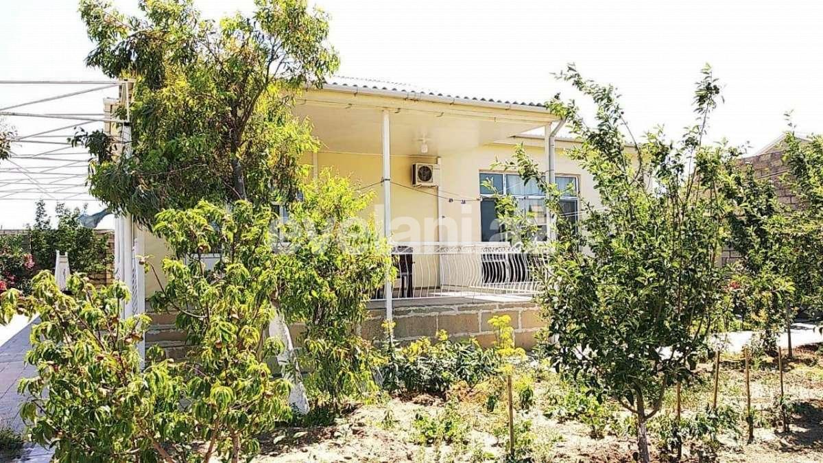 Satılır, həyət evi / bağ, 4 otaqlı, 130 m², Türkan q.