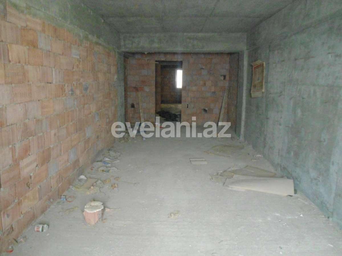 Satılır, yeni tikili, 3 otaqlı, 134 m², İnşaatçılar m.