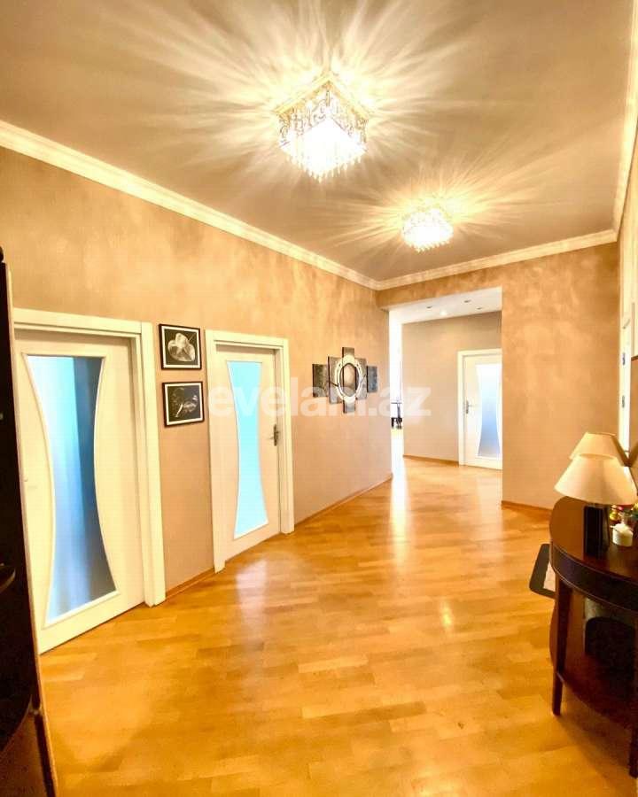 Satılır, yeni tikili, 3 otaqlı, 161 m², Elmlər Akademiyası m.