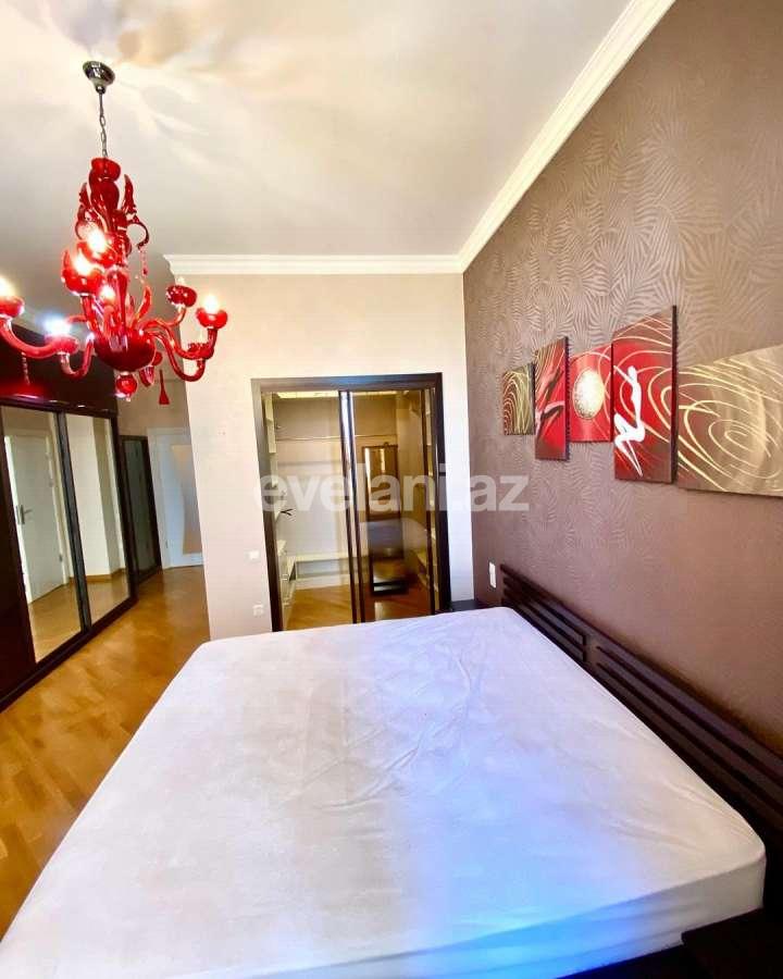 Satılır, yeni tikili, 3 otaqlı, 161 m², Elmlər Akademiyası m.