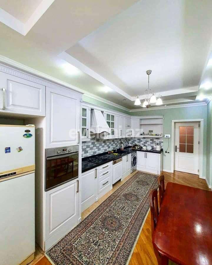 Satılır, yeni tikili, 4 otaqlı, 165 m², Şah İsmayıl Xətai m.