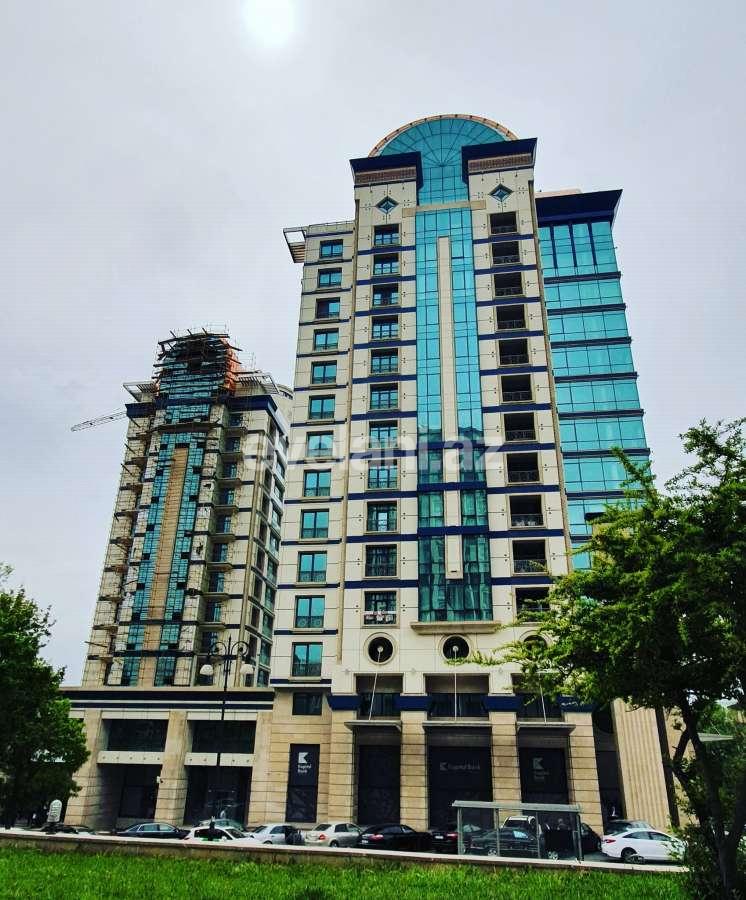 Satılır, yeni tikili, 15 otaqlı, 900 m², 28 may m.