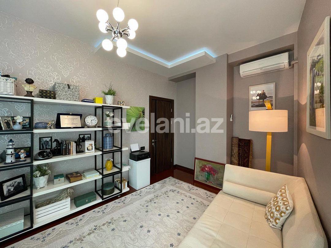 Satılır, yeni tikili, 4 otaqlı, 202 m², 28 may m.