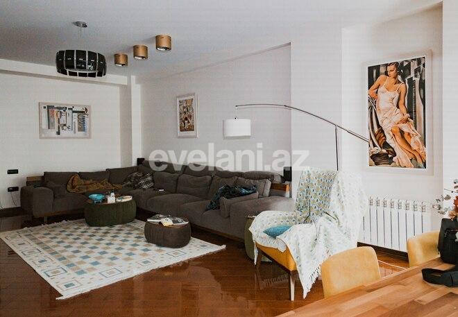 Satılır, yeni tikili, 4 otaqlı, 202 m², 28 may m.