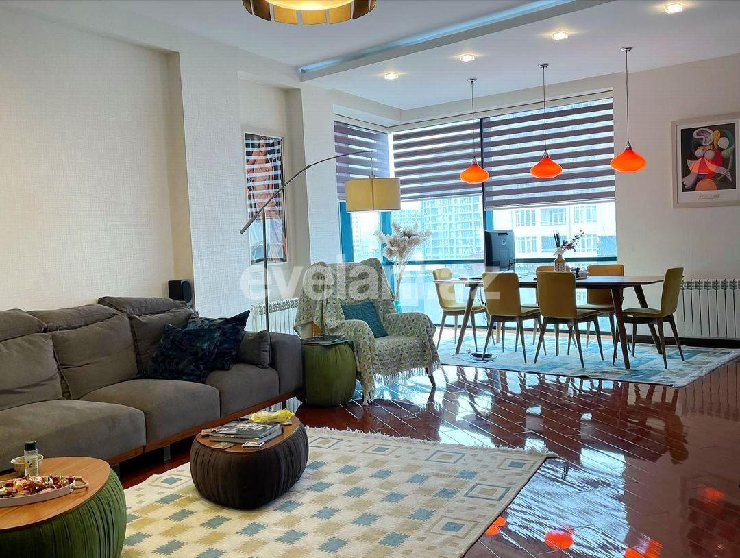 Satılır, yeni tikili, 4 otaqlı, 202 m², 28 may m.