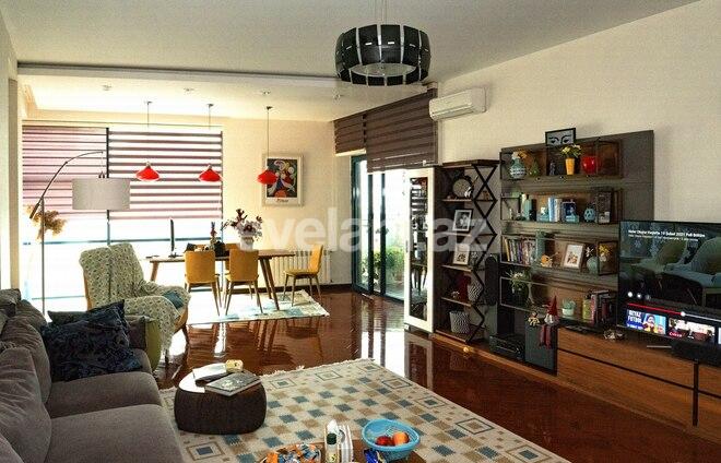 Satılır, yeni tikili, 4 otaqlı, 202 m², 28 may m.