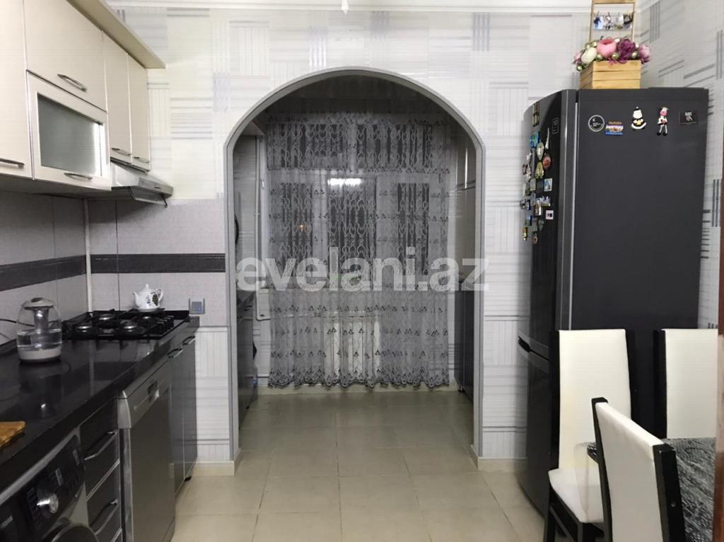 Satılır, köhnə tikili, 4 otaqlı, 85 m², 8 Noyabr m.