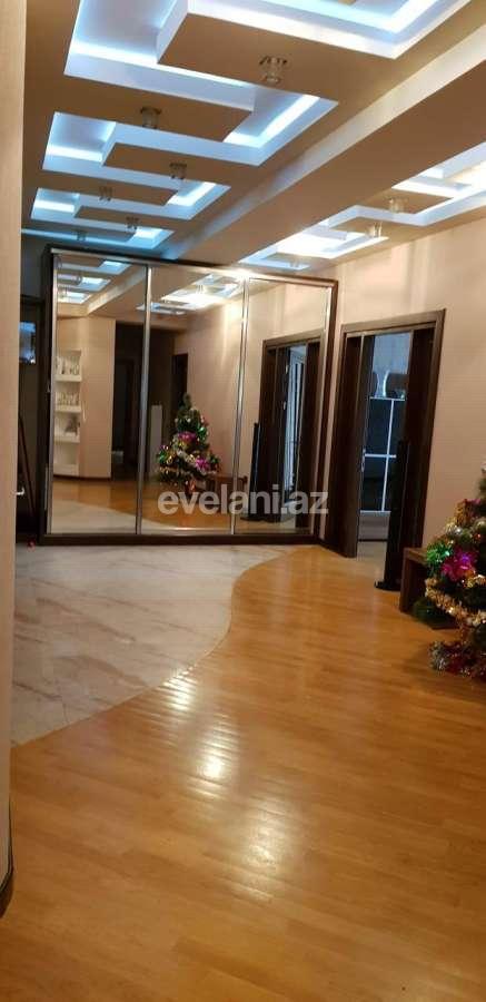 Satılır, yeni tikili, 4 otaqlı, 205 m², Azadlıq prospekti m.