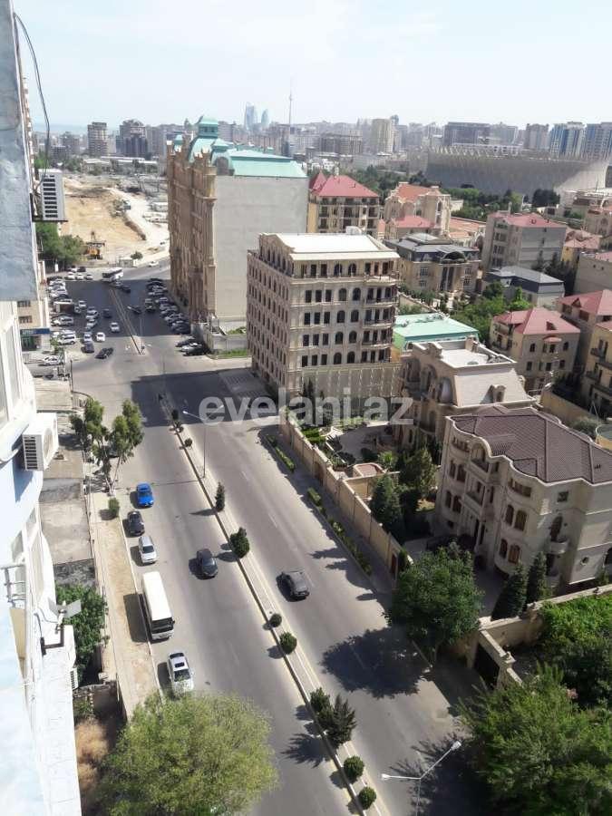 Rent, new building, 3 room, 145 m², 8 November m.