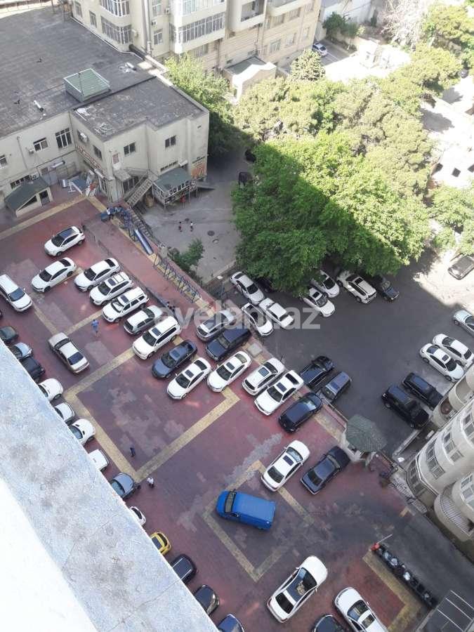 Rent, new building, 3 room, 145 m², 8 November m.