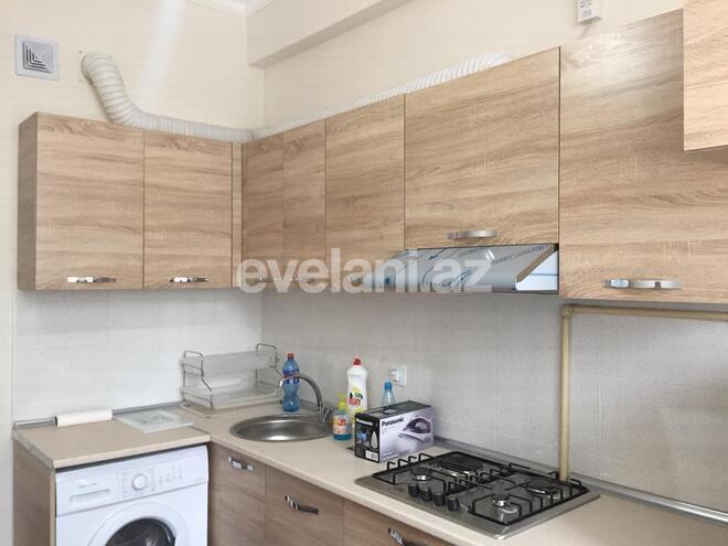 Kirayə verilir, yeni tikili, 2 otaqlı, 65 m², İnşaatçılar m.