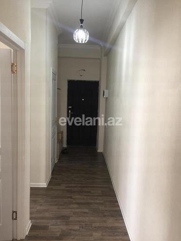 Kirayə verilir, yeni tikili, 2 otaqlı, 65 m², İnşaatçılar m.