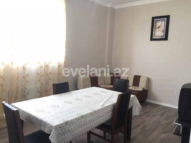Kirayə verilir, köhnə tikili, 2 otaqlı, 70 m², İnşaatçılar m.