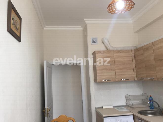 Kirayə verilir, köhnə tikili, 2 otaqlı, 70 m², İnşaatçılar m.