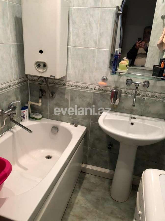 Rent, old building, 2 room, 60 m², Gara Garayev m.