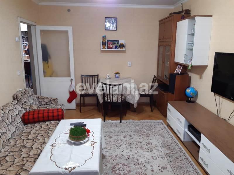Satılır, köhnə tikili, 3 otaqlı, 70 m², Elmlər Akademiyası m.