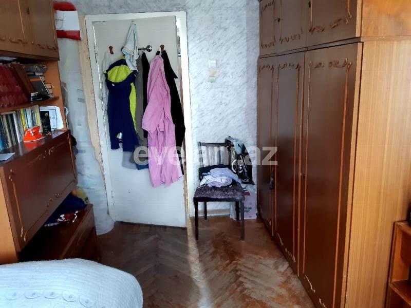 Satılır, köhnə tikili, 3 otaqlı, 70 m², Elmlər Akademiyası m.