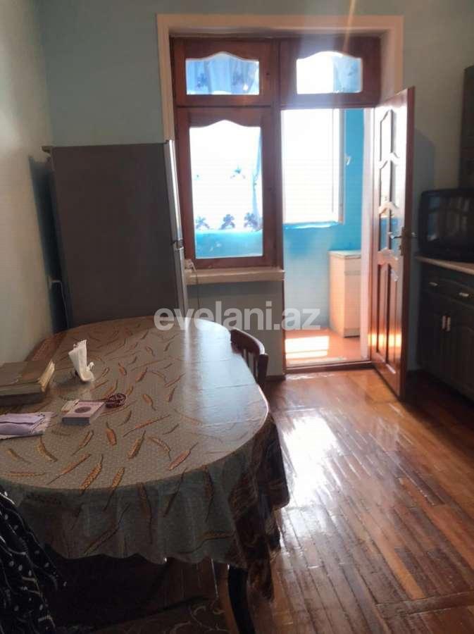 Sale, old building, 3 room, 70 m², Azadlig prospekti m.