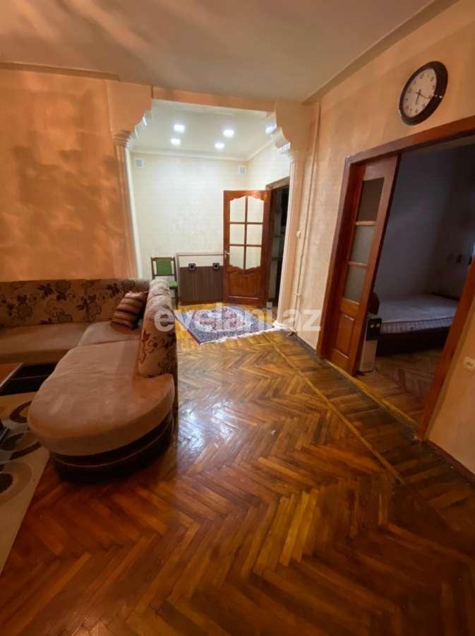 Продаётся, вторичка, 2-комнаты, 40 m², Элмляр Академиясы m.