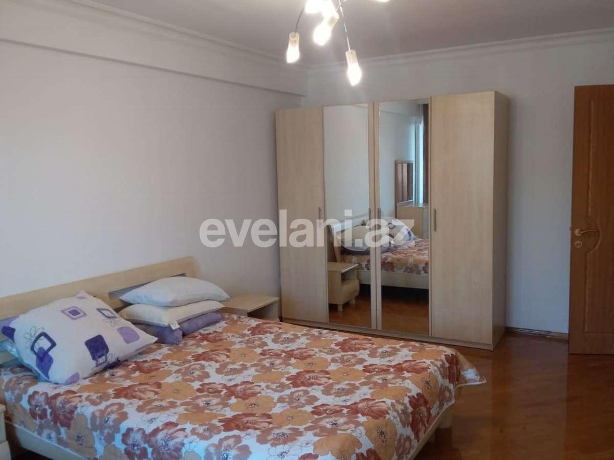 Rent, old building, 3 room, 80 m², 28 may m.