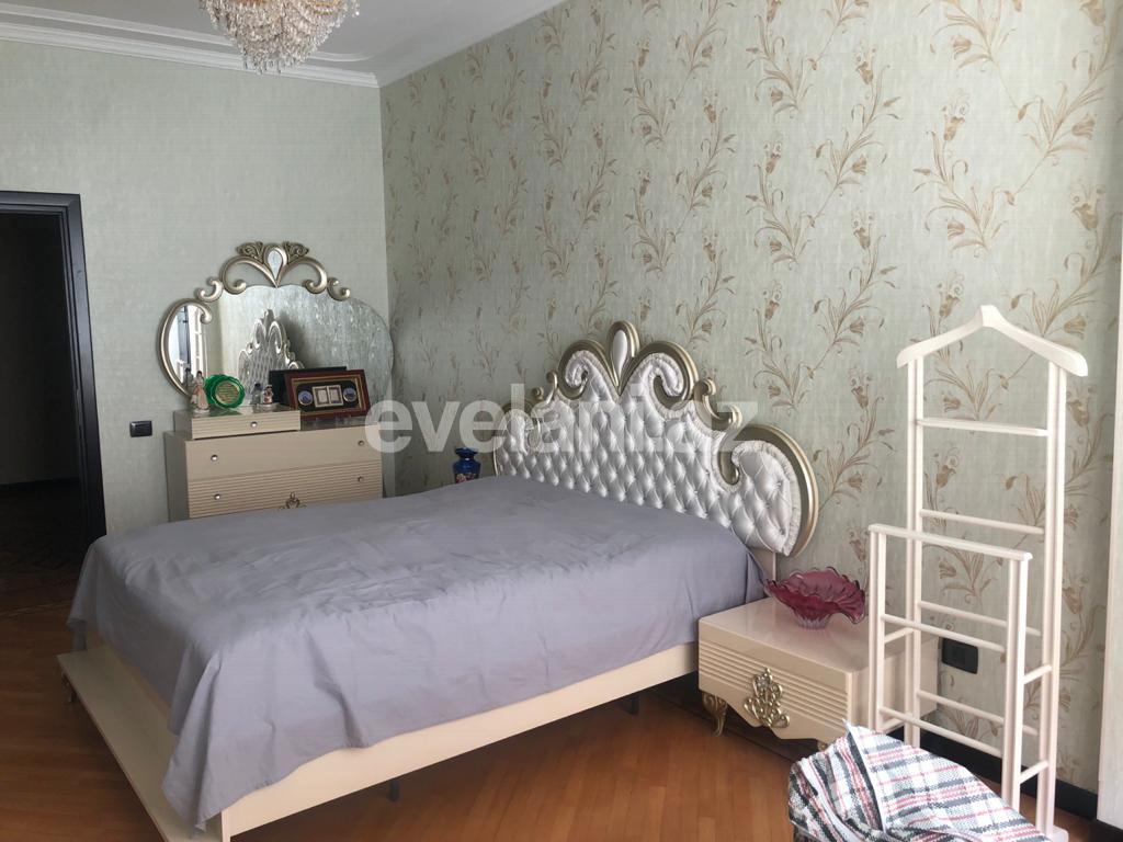 Satılır, yeni tikili, 4 otaqlı, 220 m², 28 may m.