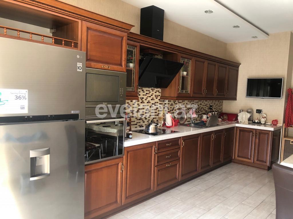 Satılır, yeni tikili, 4 otaqlı, 220 m², 28 may m.