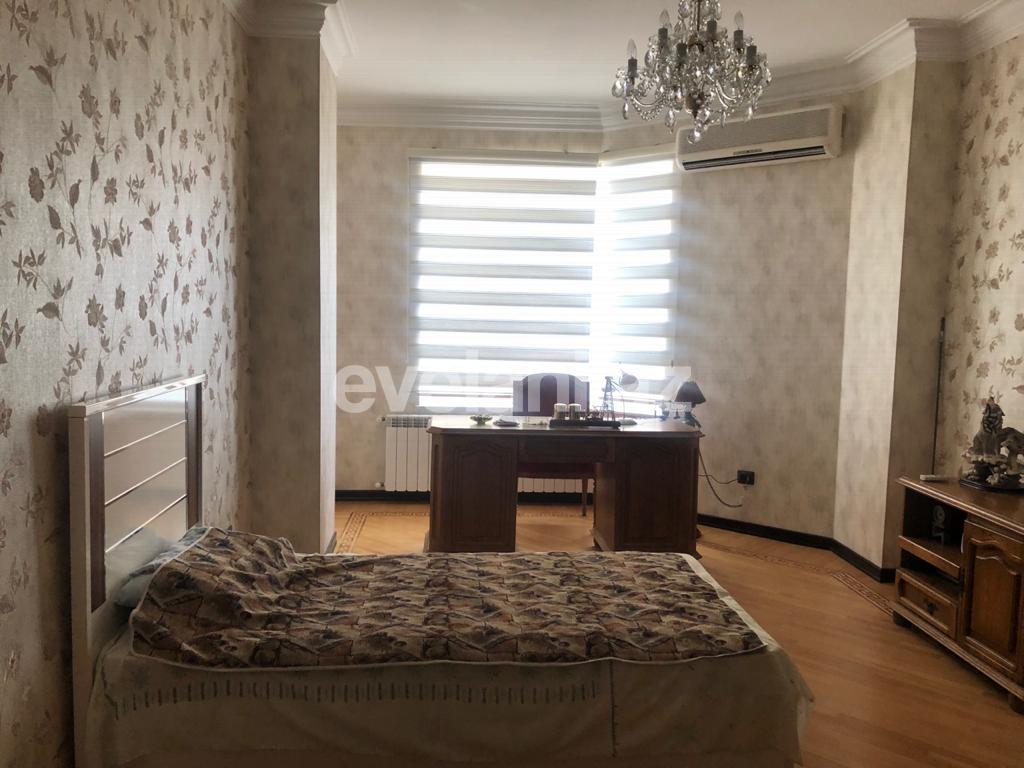 Satılır, yeni tikili, 4 otaqlı, 220 m², 28 may m.
